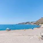 Stunning In * Grenada